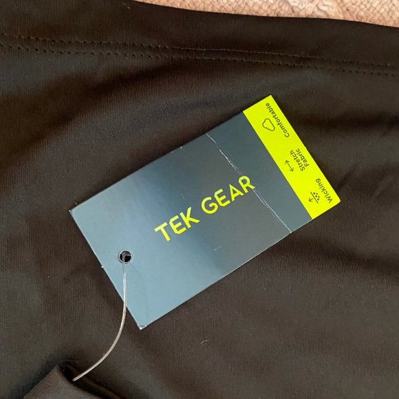 BNWT Tek Gear Video Game Sports Theme Long Sleeve Tee Shirt * size large * - Picture 6 of 7